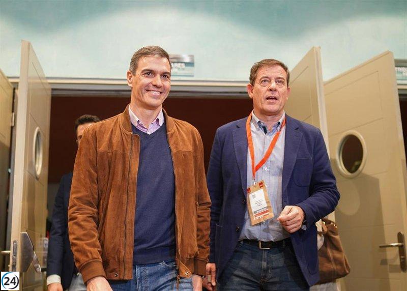 Sánchez carga en directo contra la gestión de la Xunta durante la manifestación de los pélets en Galicia