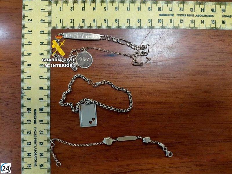 Arrestan a delincuente por robo de joyas valoradas en 100.000 euros en Ames (A Coruña)