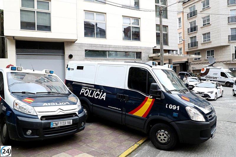 Joven de 26 años, investigado por el supuesto crimen de su padre en Narón, en prisión sin fianza.