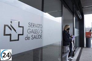 La lista de espera en Galicia disminuye, pero aumenta la espera promedio para consultas en una semana.