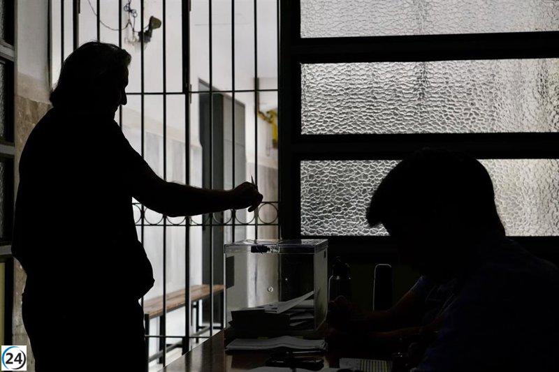 La baja participación en Galicia a las 14.00 horas preocupa a los conservadores, aunque supera los niveles de 2014.