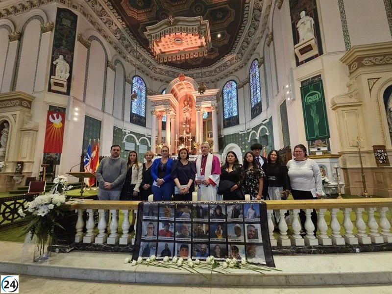 Los reyes muestran su apoyo a los familiares del Pitanxo.