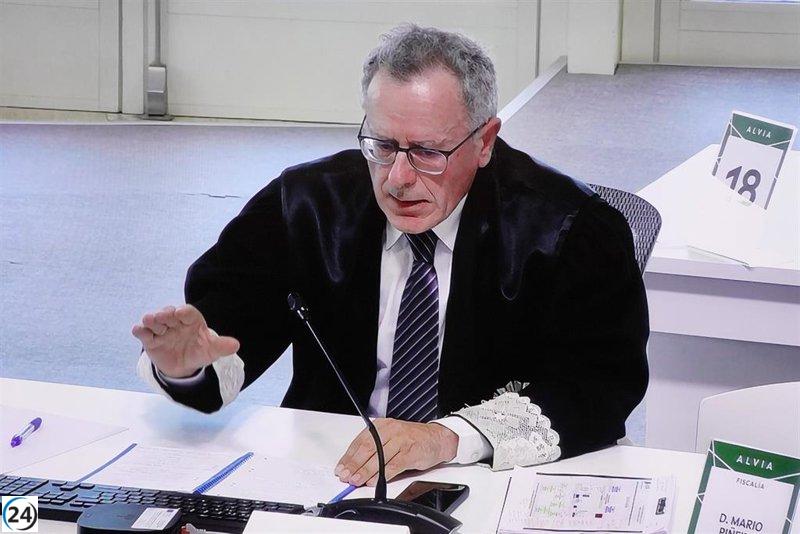 García Ortiz es criticado por las víctimas del Alvia por premiar al fiscal que retiró la acusación contra Adif.