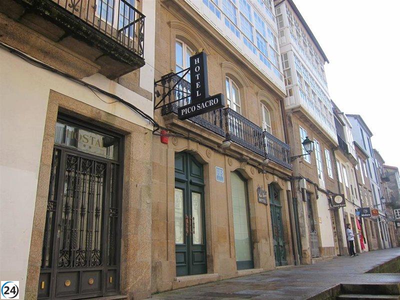 El turismo en Galicia aumenta en julio, a pesar de la disminución de las estancias en hoteles.
