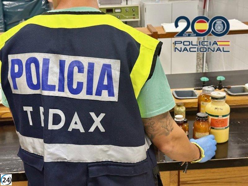 La Policía Nacional halla ácido pícrico en 23 colegios gallegos.
