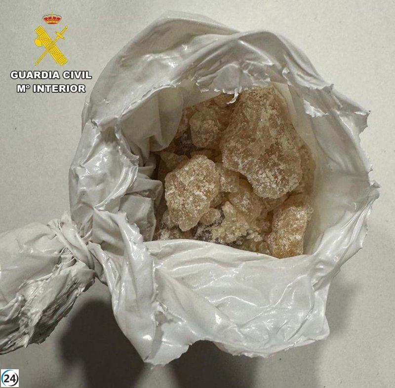 Arrestado en Betanzos un individuo con 20 gramos de MDMA y 16 gramos de hachís.