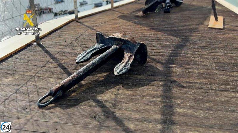 Recuperan en Muxía el ancla del Serpent, buque naufragado en 1890 que originó el Cemiterio dos Ingleses.