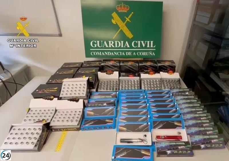 Desmantelan una red de venta de más de 1.000 punteros láser prohibidos en A Coruña.