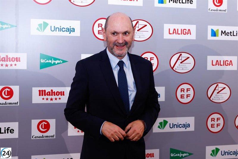 El Supremo exime a Louzán de la condena por prevaricación que lo inhabilitó.