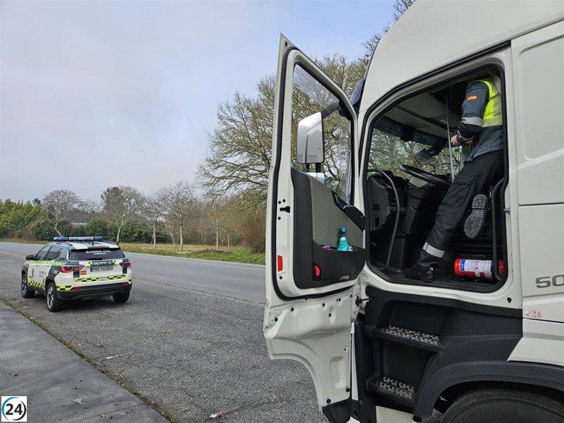 Detienen a camionero polaco en Vilalba por conducir con licencia falsa.