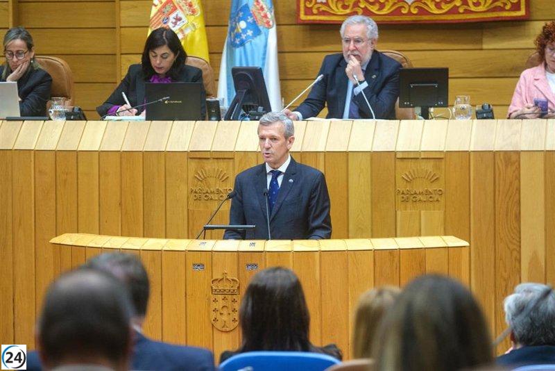 Rueda denuncia al Gobierno por favorecer otras regiones y aplicar medidas ambientales más severas en Galicia con la empresa Altri.