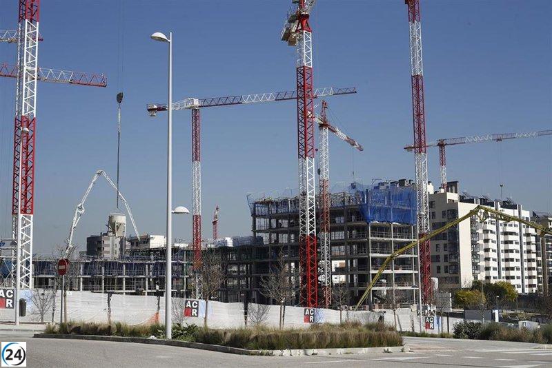 Incremento sostenido en la venta de viviendas en Galicia durante febrero, aunque el ritmo se ralentiza.