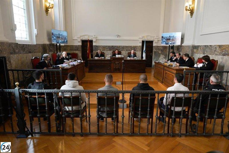 El TSXG exime a un cómplice en el caso de Samuel Luiz y mantiene las condenas para otros tres implicados.
