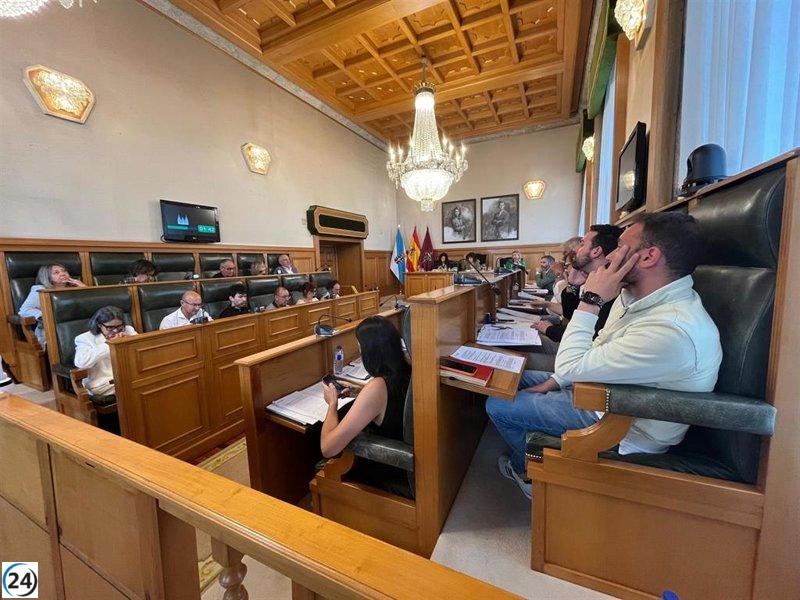 El PP rechaza el pago de 3 millones en facturas pendientes en Santiago.