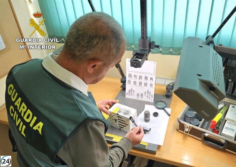 Detienen a un sospechoso por robo en vivienda y coche en Sanxenxo, Pontevedra.