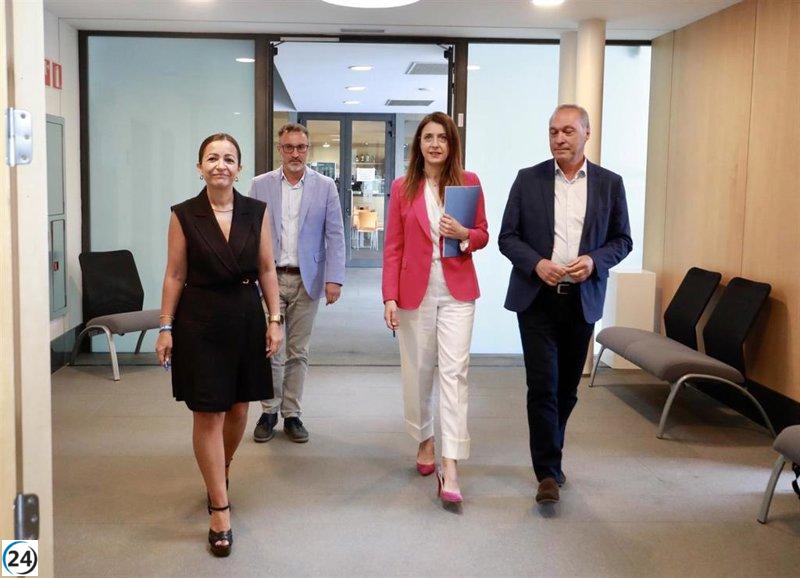 La Xunta busca unidad con el sector primario ante las nuevas normativas europeas para el campo y la pesca.