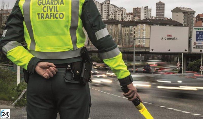 Cerca de mil conductores gallegos dan positivo en controles de alcohol y drogas en julio.