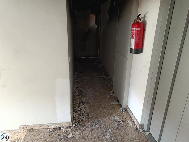Incendio de nevera en un departamento de Santiago deja un saldo de 11 personas atendidas y 4 hospitalizadas.