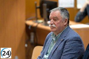 El alcalde de Oleiros queda libre de cargos por la demolición de la Casa Carnicero tras el incendio.