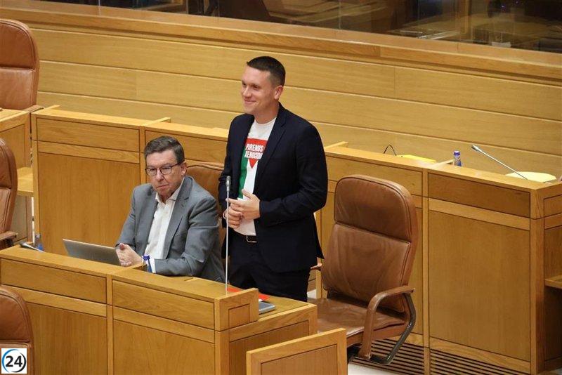 Aitor Bouza asume su cargo como diputado del PSdeG tras la renuncia de Abalde a la Subdelegación del Gobierno en A Coruña.