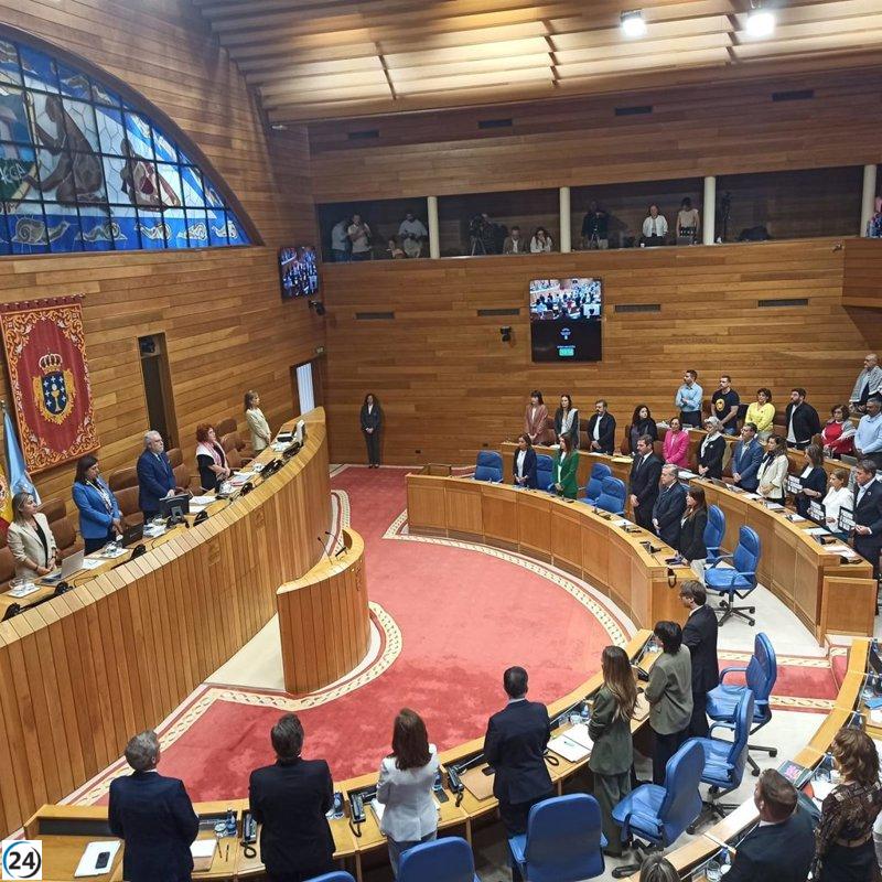 El Parlamento gallego conmemora a las víctimas del conflicto palestino con un minuto de silencio.