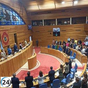 El Parlamento gallego conmemora a las víctimas del conflicto palestino con un minuto de silencio.