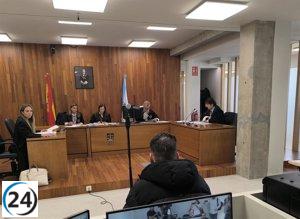 Liberan al acusado de agredir a policías con cocaína en Vigo tras pactar una condena de 3 años.