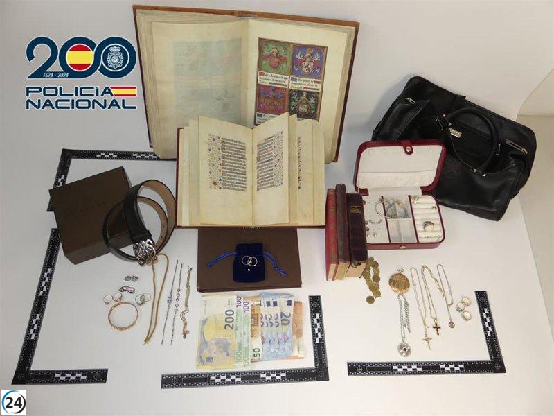 Capturan a trabajadora doméstica en Pontevedra por sustraer joyas y bienes por más de 300.000 euros.