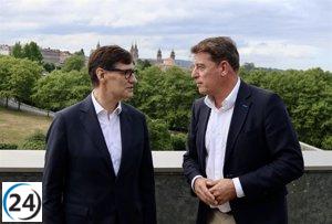 Besteiro se encontrará con Illa en Barcelona, donde pronunciará el pregón de San Froilán en Nou Barris.