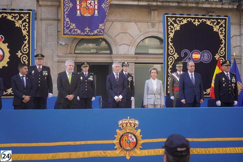 Vigo celebra el Día de la Policía Nacional, marcando un récord histórico en su plantilla.