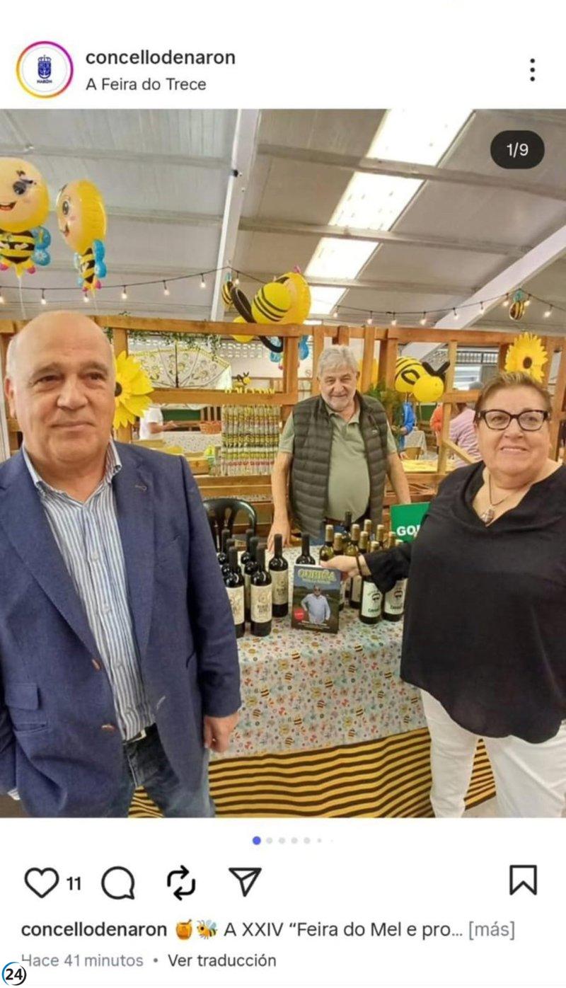 PSOE de Narón denuncia la polémica imagen de concejales junto a Laureano Oubiña en la Feria de la Miel.