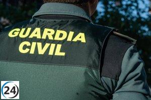 Dos asturianos arrestados tras robar en una cafetería de Ribadeo mediante alunizaje.