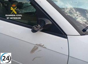 Dos residentes de Baiona bajo investigación por vandalismo a vehículos.
