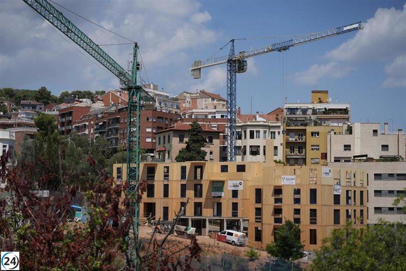 La Xunta autoriza incrementar la construcción en suelo urbano, exigiendo un 60% de viviendas protegidas.