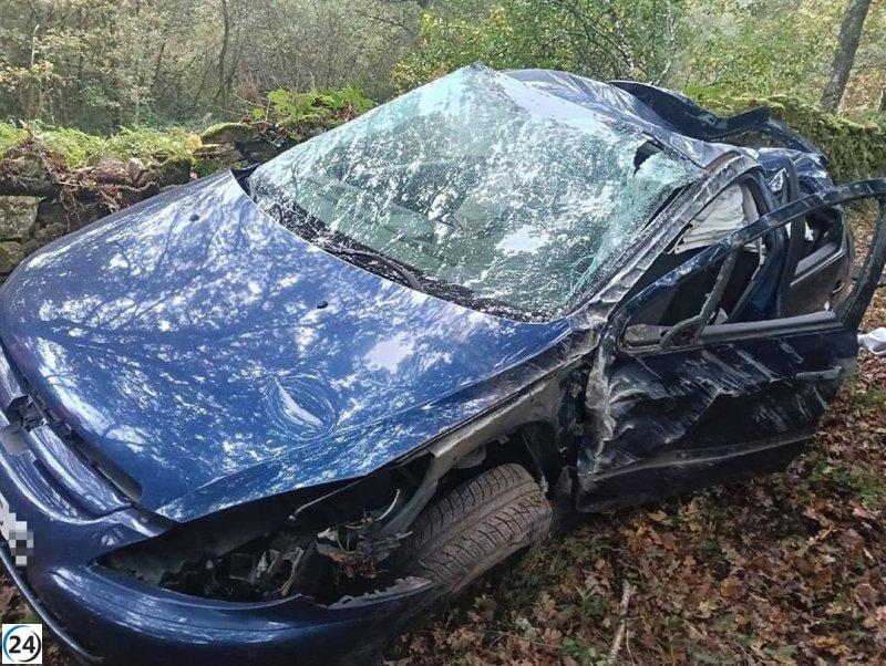 Un joven de 23 años muere en accidente de tráfico en Lugo; hay un herido.