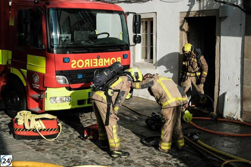Bomberos alertan sobre la inoperatividad del parque de Santiago; Raxoi lo considera una táctica de presión.
