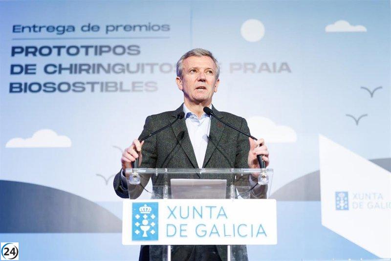 Rueda destina un millón para apoyar la sostenibilidad y la integración paisajística de los chiringuitos.