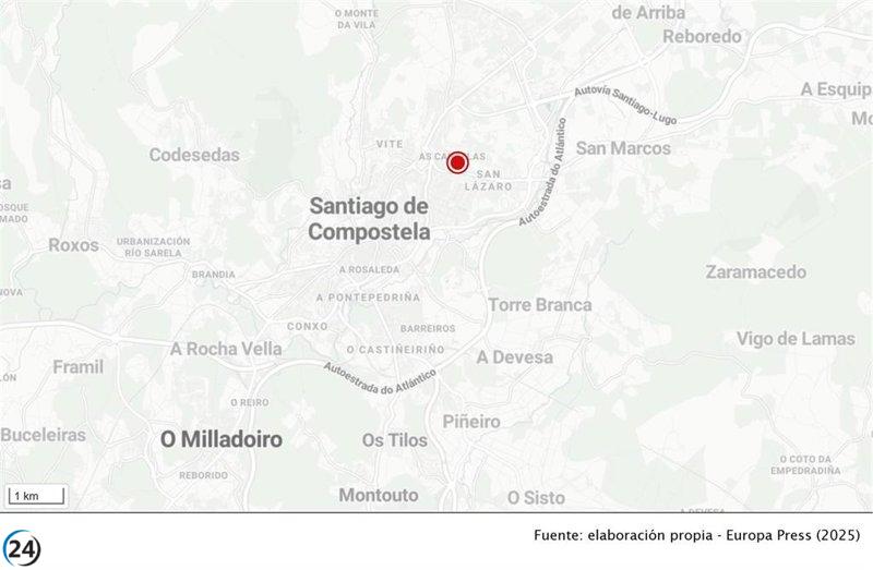 Evacuación del centro comercial As Cancelas en Santiago debido a un incendio.