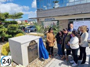 Puerto de Vigo rinde homenaje a víctimas del Pitanxo con placa con nombres de fallecidos.