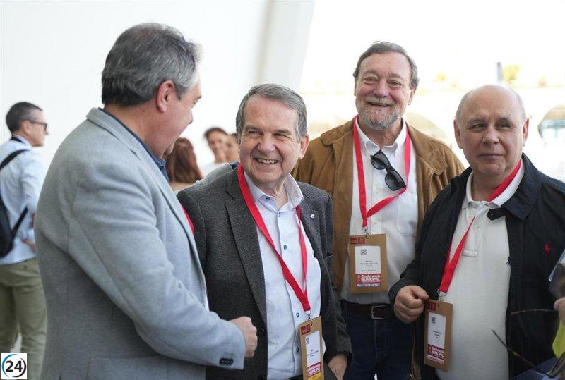 Caballero confía en la victoria del PSOE y su reelección en FEMP, así como en la ampliación de su mayoría en Vigo el 28M.