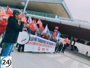 Huelga de transportistas de viajeros provoca caos en sector.