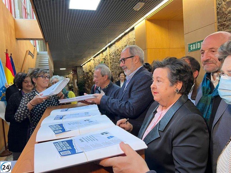 16.000 firmas respaldan la iniciativa para corregir el Himno de Galicia, a la espera del PPdeG.