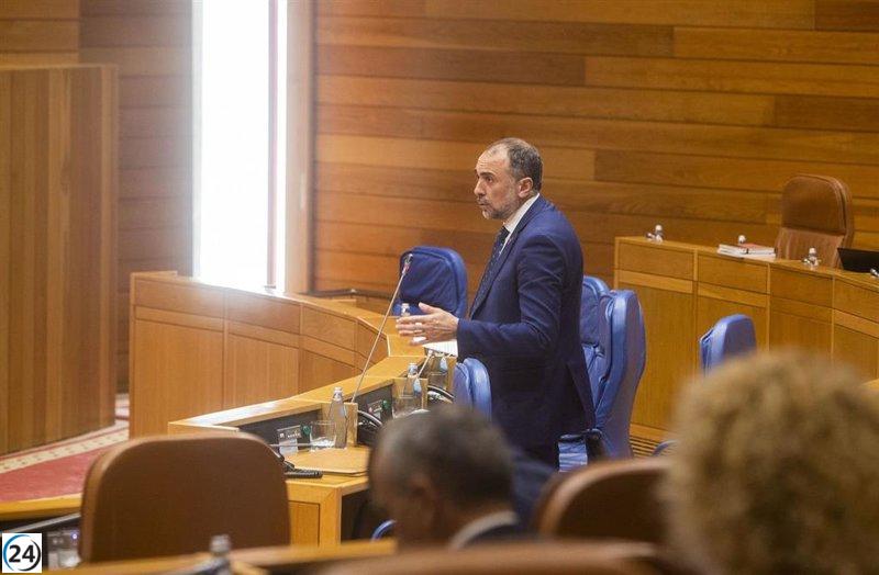 Comesaña pide al PSdeG que apoye la solicitud de las CCAA para formar más médicos de familia al gobierno.