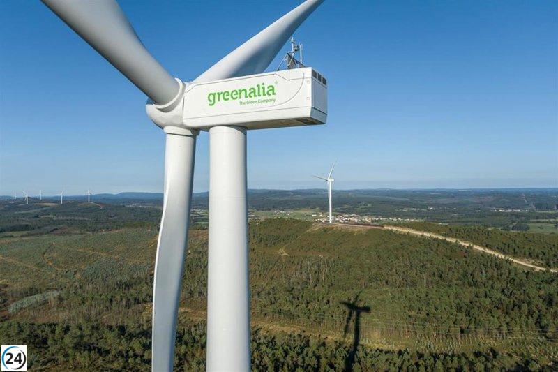Greenalia denuncia inseguridad jurídica para proyectos industriales debido a criterio que paraliza parques eólicos.