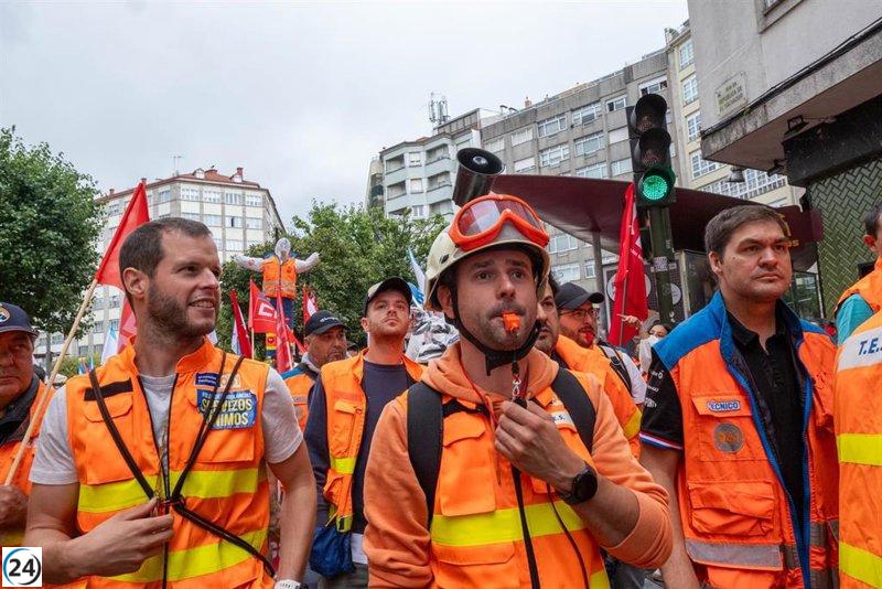 Sindicatos y patronal de ambulancias mantienen posiciones distantes y la huelga continúa