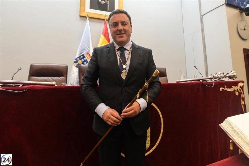 Formoso reelegido presidente de la Diputación de A Coruña con enfoque en despoblación, empleo y protección social.