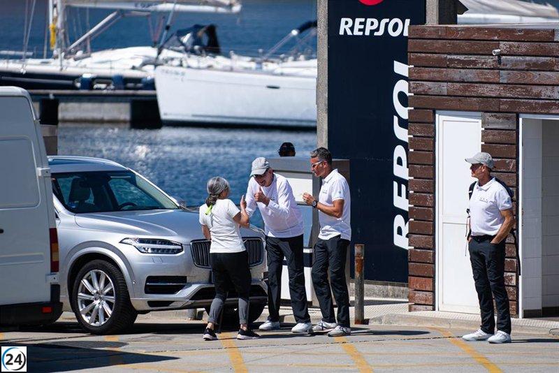 Juan Carlos I promete repetidas visitas a Galicia este verano.