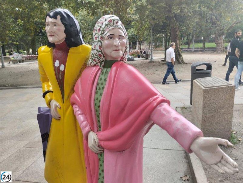 La escultura compostelana de As Marías recupera su esplendor después del vandalismo.