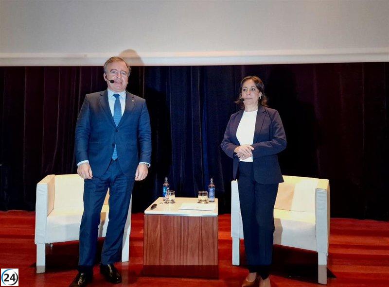Botas resalta la importancia del enfoque al cliente y el buen gobierno corporativo en el triunfante ejemplo de Abanca.