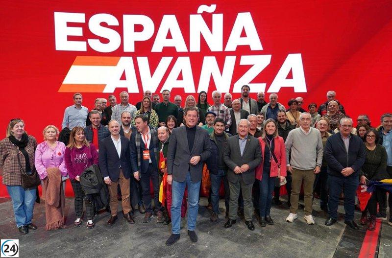 Feijóo (PP) confunde ambiciones personales con decisiones, afirma Besteiro (PSOE), y Galicia avanzará.